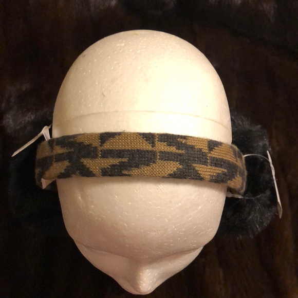Micheal Kors Ear Muffs. Neiman Marcus. Rare. - Picture 3 of 4